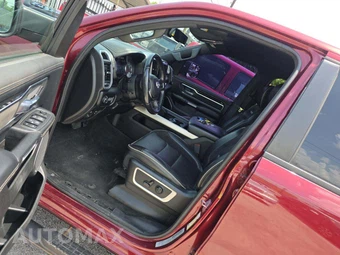 2019 Ram 1500 Laramie Crew Cab Short Bed - miniatura 6