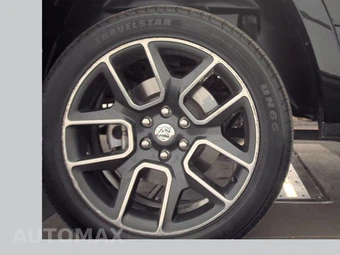 2019 Ram 1500 Laramie Crew Cab Short Bed - miniatura 11