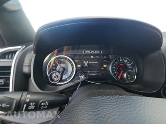 2019 Ram 1500 Laramie Crew Cab Short Bed - miniatura 18