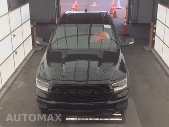 2019 Ram 1500 Laramie Crew Cab Short Bed - miniatura 2