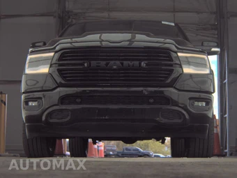 2019 Ram 1500 Laramie Crew Cab Short Bed - miniatura 3
