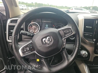 2019 Ram 1500 Laramie Crew Cab Short Bed - miniatura 10