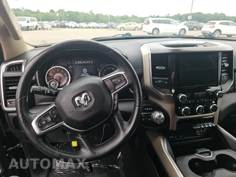 2019 Ram 1500 Laramie Crew Cab Short Bed - miniatura 11
