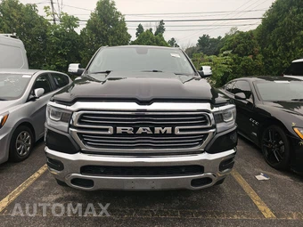 2019 Ram 1500 Laramie Crew Cab Short Bed - miniatura 2