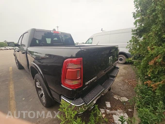 2019 Ram 1500 Laramie Crew Cab Short Bed - miniatura 6