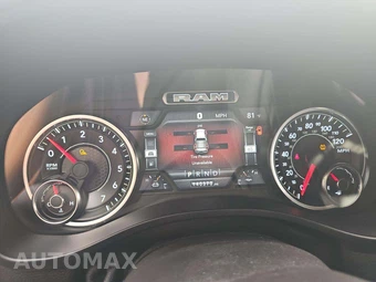 2019 Ram 1500 Laramie Crew Cab Short Bed – miniatura 6