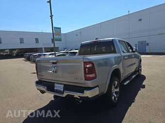 2019 Ram 1500 Laramie Crew Cab Short Bed - miniatura 3
