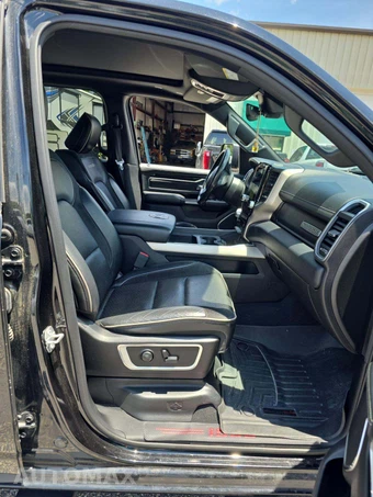 2019 Ram 1500 Laramie Crew Cab Short Bed - miniatura 15