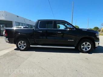 2019 Ram 1500 Laramie Crew Cab Short Bed – miniatura 5
