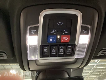 2019 Ram 1500 Laramie Crew Cab Short Bed - miniatura 19