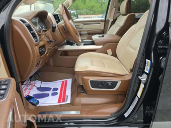 2019 Ram 1500 Laramie Crew Cab Short Bed - miniatura 3