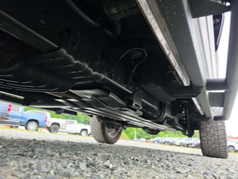 2019 Ram 1500 Laramie Crew Cab Short Bed - miniatura 4