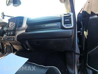 2019 Ram 1500 Laramie Crew Cab Short Bed - miniatura 19