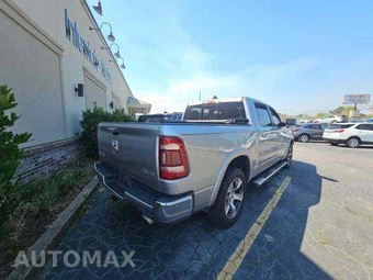 2019 Ram 1500 Laramie Crew Cab Short Bed - miniatura 3
