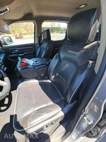 2019 Ram 1500 Laramie Crew Cab Short Bed - miniatura 6