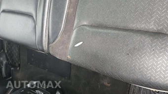 2019 Ram 1500 Laramie Crew Cab Short Bed - miniatura 32
