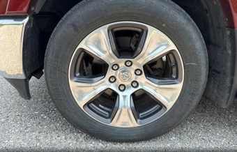 2019 Ram 1500 Laramie Crew Cab Short Bed - miniatura 25