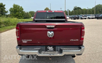 2019 Ram 1500 Laramie Crew Cab Short Bed - miniatura 8