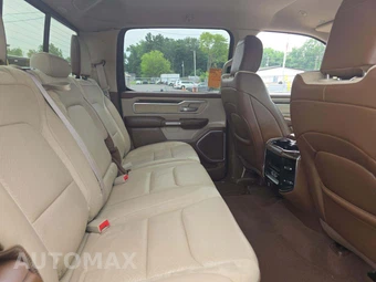 2019 Ram 1500 Laramie Crew Cab Short Bed - miniatura 16