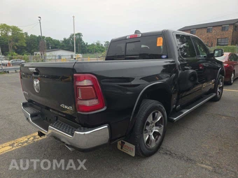 2019 Ram 1500 Laramie Crew Cab Short Bed - miniatura 3