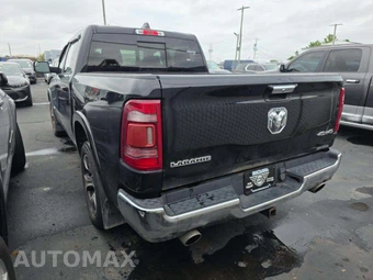 2019 Ram 1500 Laramie Crew Cab Short Bed - miniatura 2