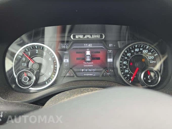 2019 Ram 1500 Laramie Crew Cab Short Bed - miniatura 9