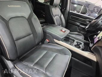 2019 Ram 1500 Laramie Crew Cab Short Bed - miniatura 17