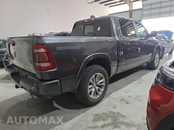 2019 Ram 1500 Laramie Crew Cab Short Bed - miniatura 4