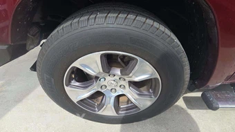 2019 Ram 1500 Laramie Crew Cab Short Bed - miniatura 35