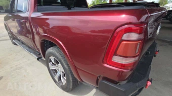 2019 Ram 1500 Laramie Crew Cab Short Bed - miniatura 39