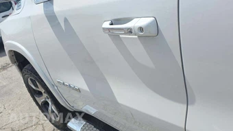 2019 Ram 1500 Laramie Crew Cab Short Bed - miniatura 27