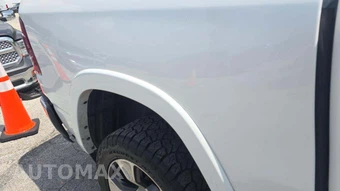2019 Ram 1500 Laramie Crew Cab Short Bed - miniatura 30