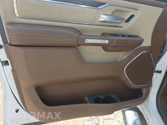 2019 Ram 1500 Laramie Crew Cab Short Bed - miniatura 9