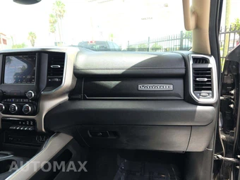 2019 Ram 1500 Laramie Crew Cab Short Bed - miniatura 19