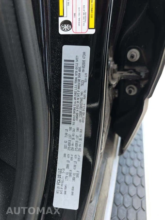 2019 Ram 1500 Laramie Crew Cab Short Bed - miniatura 5