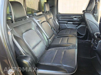 2019 Ram 1500 Laramie Crew Cab Short Bed - miniatura 16