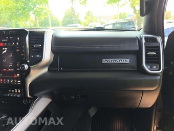 2019 Ram 1500 Laramie Crew Cab Short Bed - miniatura 19