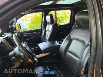 2019 Ram 1500 Laramie Crew Cab Short Bed - miniatura 6
