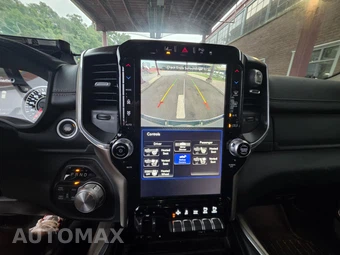 2019 Ram 1500 Laramie Crew Cab Short Bed - miniatura 11