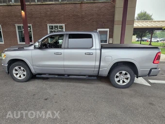 2019 Ram 1500 Laramie Crew Cab Short Bed - miniatura 13