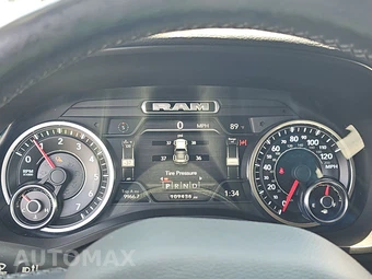 2019 Ram 1500 Laramie Crew Cab Short Bed - miniatura 12