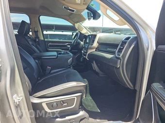 2019 Ram 1500 Laramie Crew Cab Short Bed - miniatura 8
