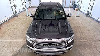 2019 Ram 1500 Laramie Crew Cab Short Bed - miniatura 2