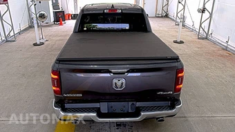2019 Ram 1500 Laramie Crew Cab Short Bed - miniatura 5