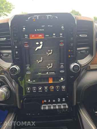 2019 Ram 1500 Laramie Longhorn Crew Cab Short Bed - miniatura 10