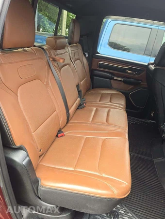 2019 Ram 1500 Laramie Longhorn Crew Cab Short Bed - miniatura 16
