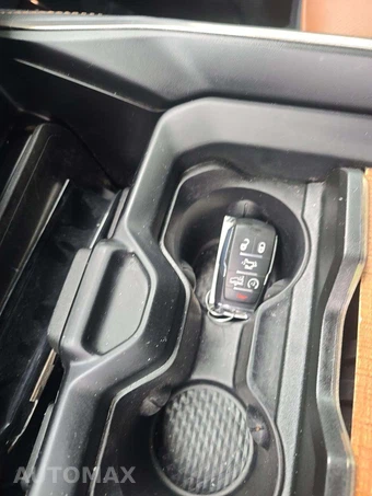 2019 Ram 1500 Laramie Longhorn Crew Cab Short Bed - miniatura 8