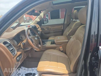 2019 Ram 1500 Laramie Longhorn Crew Cab Short Bed - miniatura 7