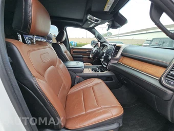 2019 Ram 1500 Laramie Longhorn Crew Cab Short Bed - miniatura 8