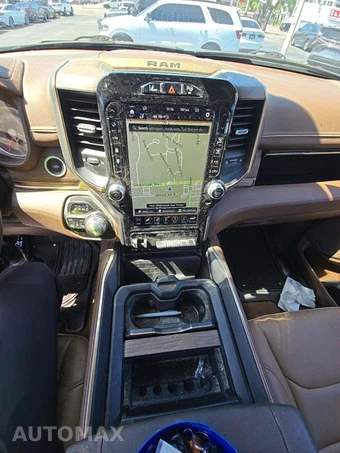 2019 Ram 1500 Laramie Longhorn Crew Cab Short Bed - miniatura 10